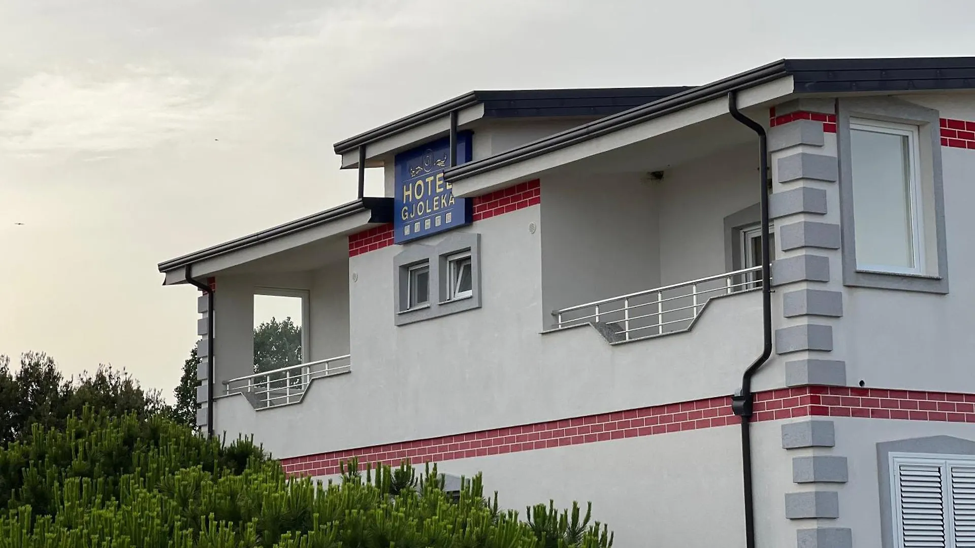 Apartment Hotel Gjoleka Velipoje